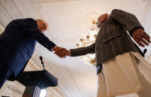 Пресврт: Америка ѝ дозволи на Индија да купува руска нафта