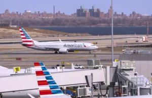 Летовите на аеродромот во Њујорк се прекинати поради „вонредна ситуација“