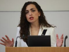 Претседателката на Косово го распушти парламентот и распиша нови избори