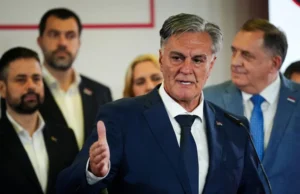 Падна Владата во Република Српска