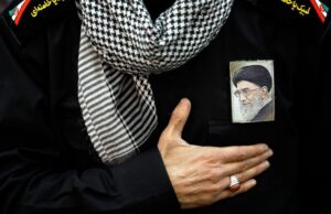 „Секој пилот имал име на човек што треба да го убие“ – како се одвивдала ликвидацијата на ајатолахот Хамнеи