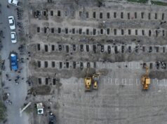 (Видео) Во Иран масовен погреб, Рубио тврди дека САД не би гаѓале намерно училиште