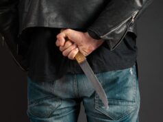 Македонец нападнат со нож во Косово пред минувачи