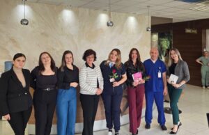 „Не сте сами“ – градоначалничката Стаменкоска-Трајкоска со ружи и поддршка за жените кои се борат да станат мајки