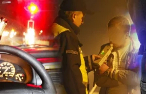 Уапсен возач во Скопје, возел со 4,01 промили алкохол во крвта и удрил во две паркирани возила