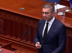 „Го знам премиерот“ не поминува веќе, функционерите кои се повикуваат во мое име, ги знаеме, вели Мицкоски