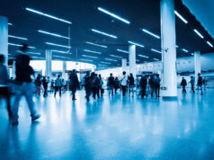 Се разгледува можност за евакуација на македонски граѓани од ОАЕ до Саудиска Арабија со автобуси