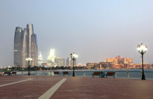 МНР ги повика македонските државјани заглавени во ОАЕ да се јават во амбасадата во Абу Даби