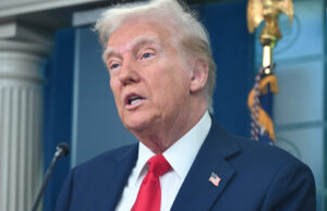 Трамп ги сопрел Курдите: Не сакам да влегуваат во Иран