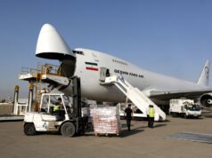 (Видео) Експлозии на аеродромот во Техеран