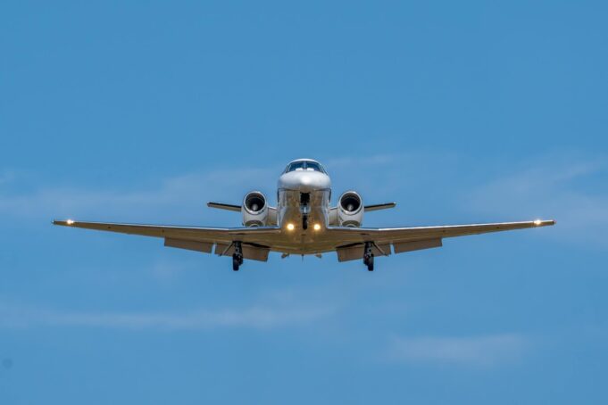 avion-pexels-thales13-33291135-1