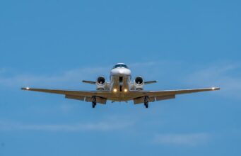 Нов рекорд во авијацијата: директен лет Сиднеј – Лондон долг над 20 часа