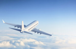 Авиоиндустријата во најтешка криза од пандемијата поради конфликтот на Блискиот Исток