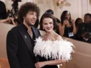 (Видео) Бени Бланко: Мирисам добро дури и кога не се туширам