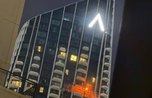 (Видео) Луксузна висококатница во Дубаи оштетена во напад