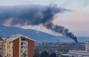 Густ црн чад во Скопје: Пријавено лице што палело кабли во Маџари