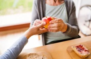 АХВ: Подобрена безбедноста на храната во домовите за стари лица
