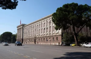 Во Албанија усвоена резолуција: Иран е земја што спонзорира тероризам