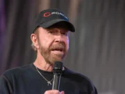 Почина актерот Чак Норис