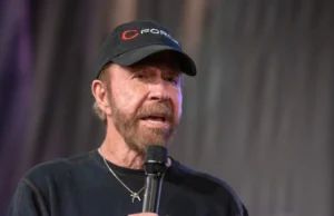 Почина актерот Чак Норис