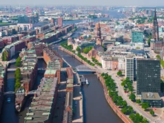 Волк во Хамбург касна жена, фатен во центарот на градот