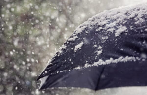 Од сонце, на дожд и снег: зимски циклон со центар над Јонско море ни носи заладување