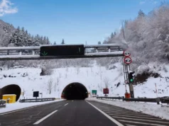 (Видео) Силно невреме со снег и дожд во Хрватска, граѓаните во погодените области добиваат предупредувања од надлежните