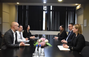 Јакнење на интегритетот во јавната администрација – средба на Минчев со претседателот на ДКСК, Адем Чучуљ