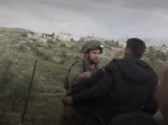 (Видео) Со вперени пушки израелската војска приведе екипа на Си-Ен-Ен