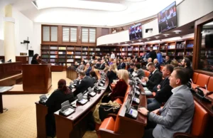 Предлог-законот за јавно обвинителство на јавна расправа