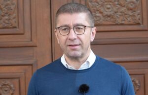 Мицкоски: Британскиот амбасадор ги демантираше лагите на СДСМ за мигрантите, таков договор не постои и никогаш не постоел