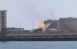 (Видео) Иран со дрон погоди пристаниште во Оман