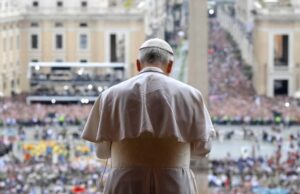 Папата го предупредува Трамп додека тој го крши молчењето за „спиралата на насилство“