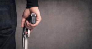 Арсенал оружје откриен во куќа во Брвеница – пиштол, карабин и стотици куршуми