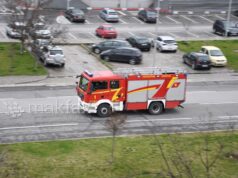Пожар во куќа на „Партениј Зоографски“ во Скопје, полицаец заврши на Клиникa поради вдишан чад