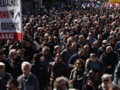 Над илјада лица протестираа во Атина против нападите врз Иран