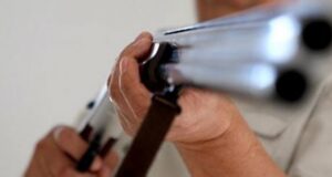 Пронајдена автоматска пушка во реката Вардар кај Гостивар