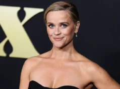 (Фото) Мини фустан за 50-ти роденден: русокосата актерка не старее