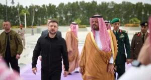 (Видео) Зеленски пристигна во Саудиска Арабија: „Планирани се важни состаноци“
