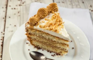 Без млеко и јајца, а вкусот чист луксуз: хит десерт готов за 15 минути