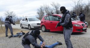 Полициски акции против за низ државата, приведени повеќе лица во Скопје, Радовиш и Охрид