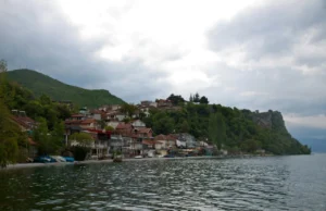 Ќе се урува куќа изградена без дозвола во Трпејца: кривична за инвеститорката