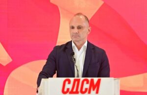 (Видео) СДСМ се приклучува на граѓанскиот протест „Нема да нè снема“