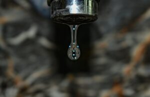 Дел од Лондонска во Карпош без вода поради дефект во шахта