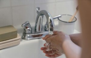 Без вода дел од Студеничани