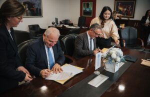 Во Тетово потпишан меморандум за соработка меѓу Министерството за здравство и Универзитетот на Југоисточна Европа