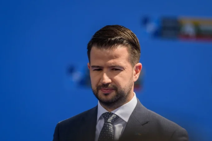 depositphotos_697287000_s-1