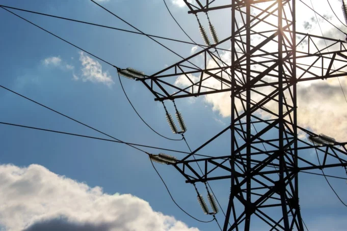struja-depositphotos_742738190_xl-2