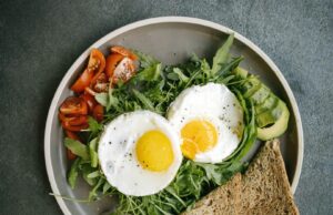 Наместо енергија, пад на шеќерот: храна што треба да ја прескокнете за појадок