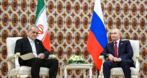 Иранскиот претседател разговараше со Путин по неуспешните преговори во Пакистан